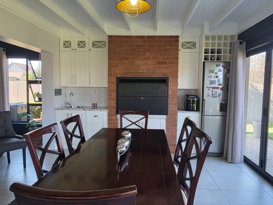 3 Bedroom Property for Sale in Melodie North West